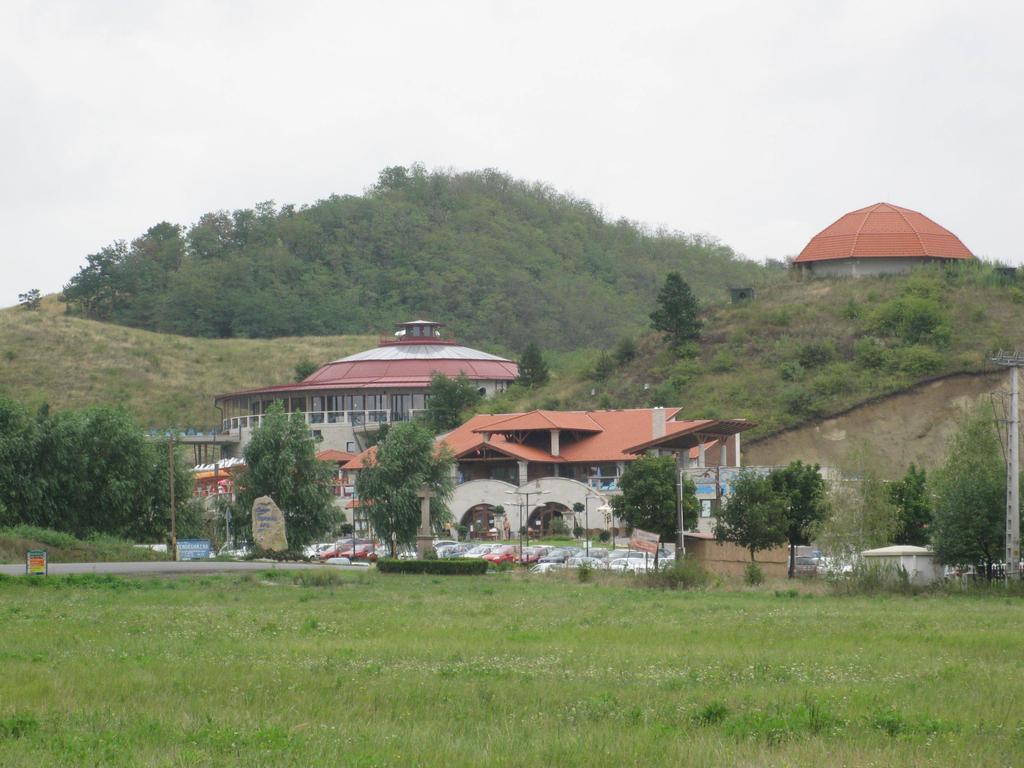 Vidor Vendeghaz Hotel Demjen Exterior photo