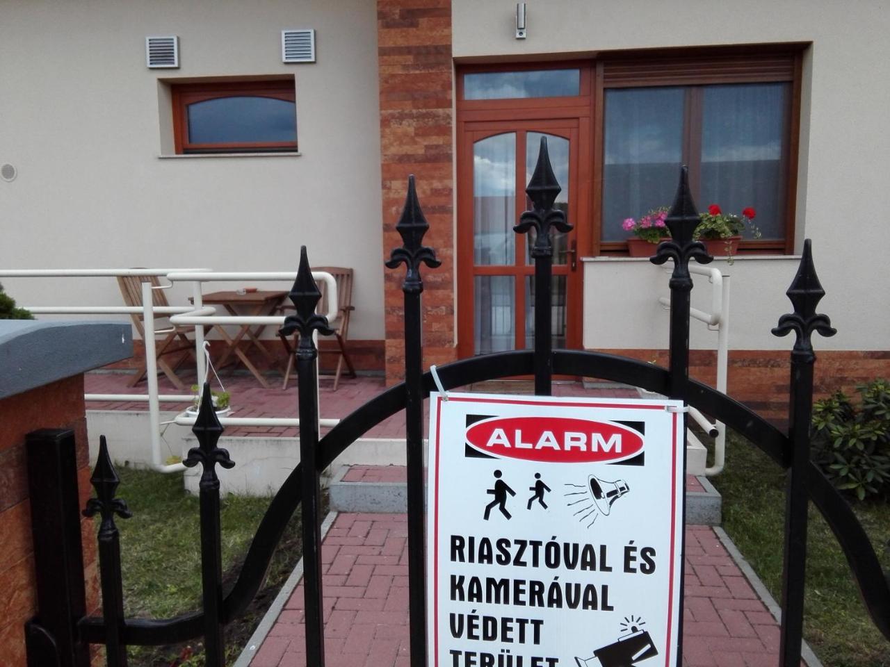 Vidor Vendeghaz Hotel Demjen Exterior photo
